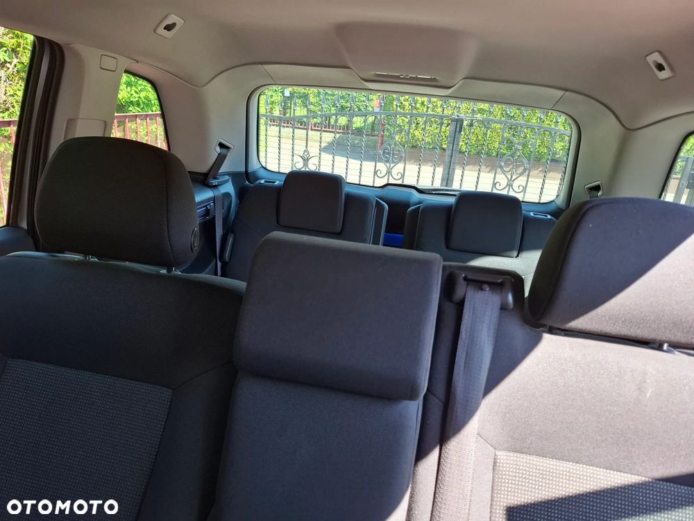 Opel Zafira 1.8 Cosmo EU5 - 19