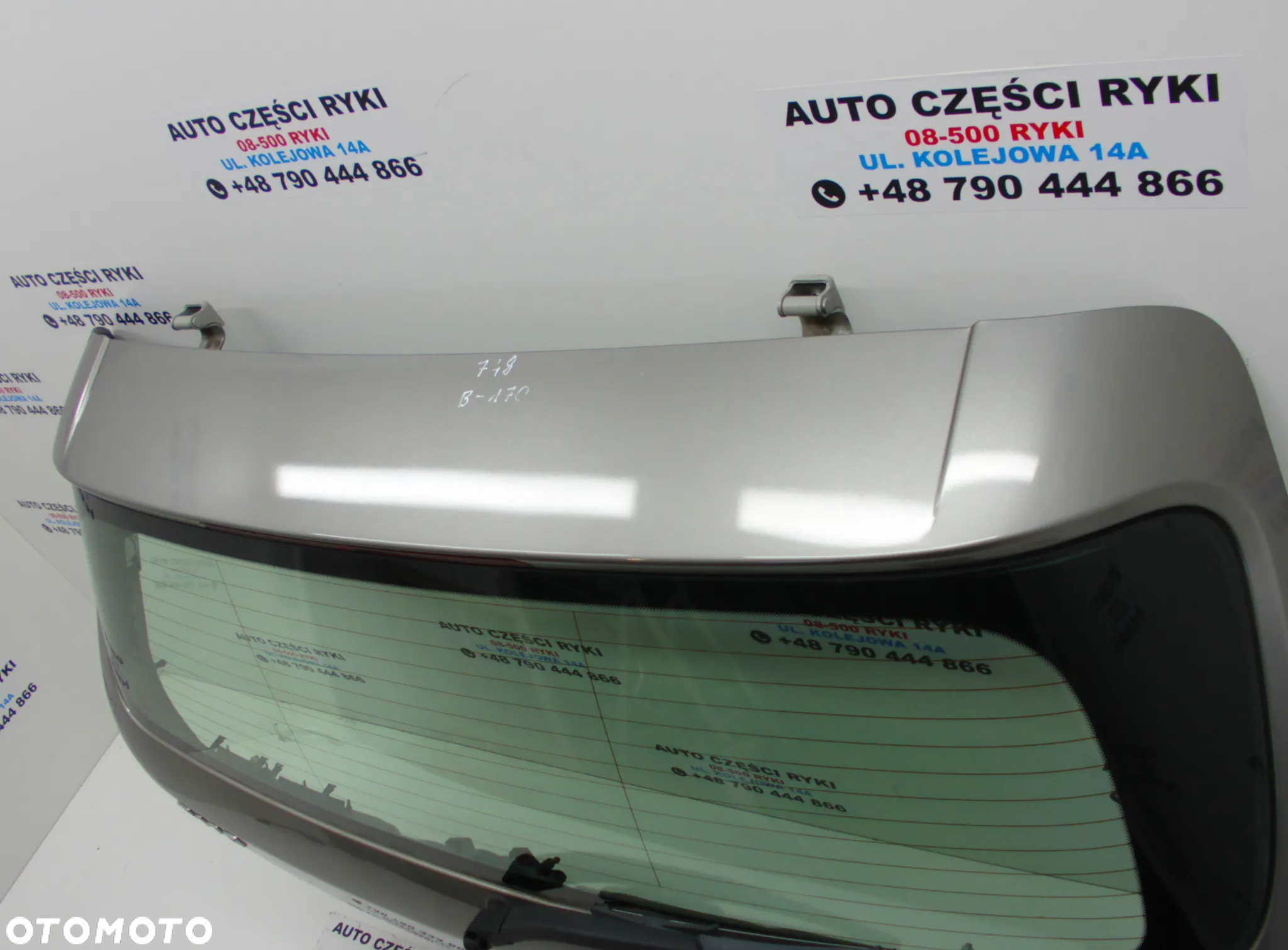 Mercedes B Klasa W245 Klapa bagażnika 748 - 7
