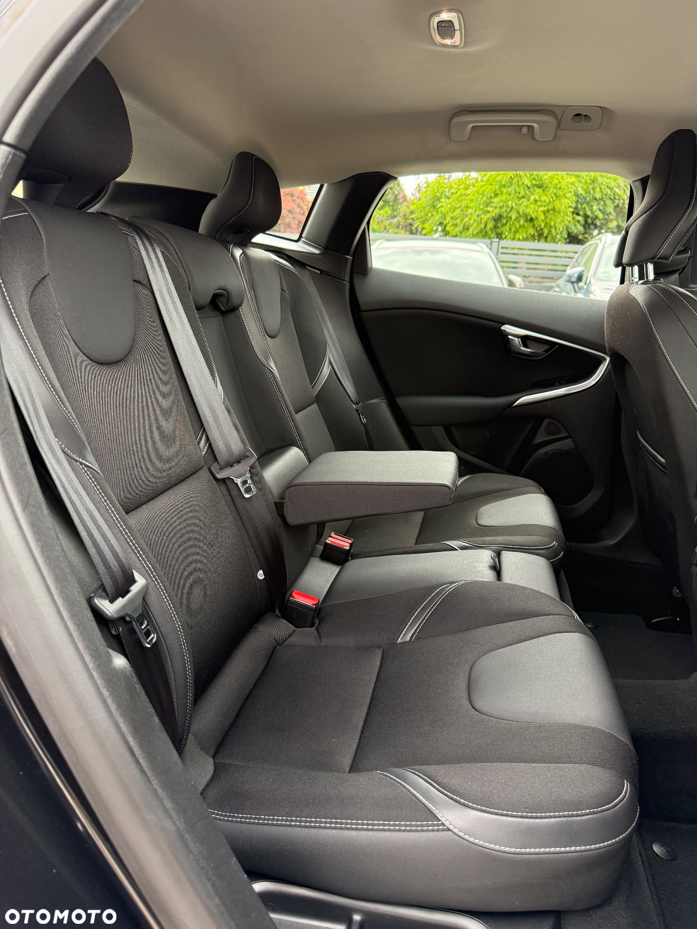 Volvo V40 D2 Momentum - 11