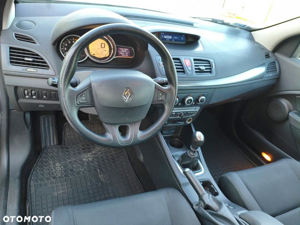 Renault Megane 2011 photo 5