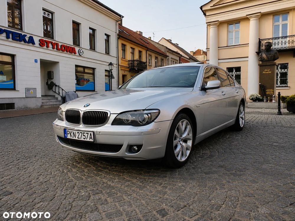 BMW Seria 7 740i - 2