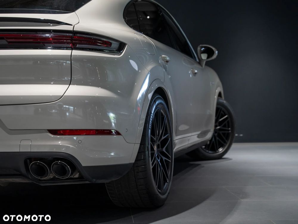 Porsche Cayenne E-Hybrid PHEV - 16