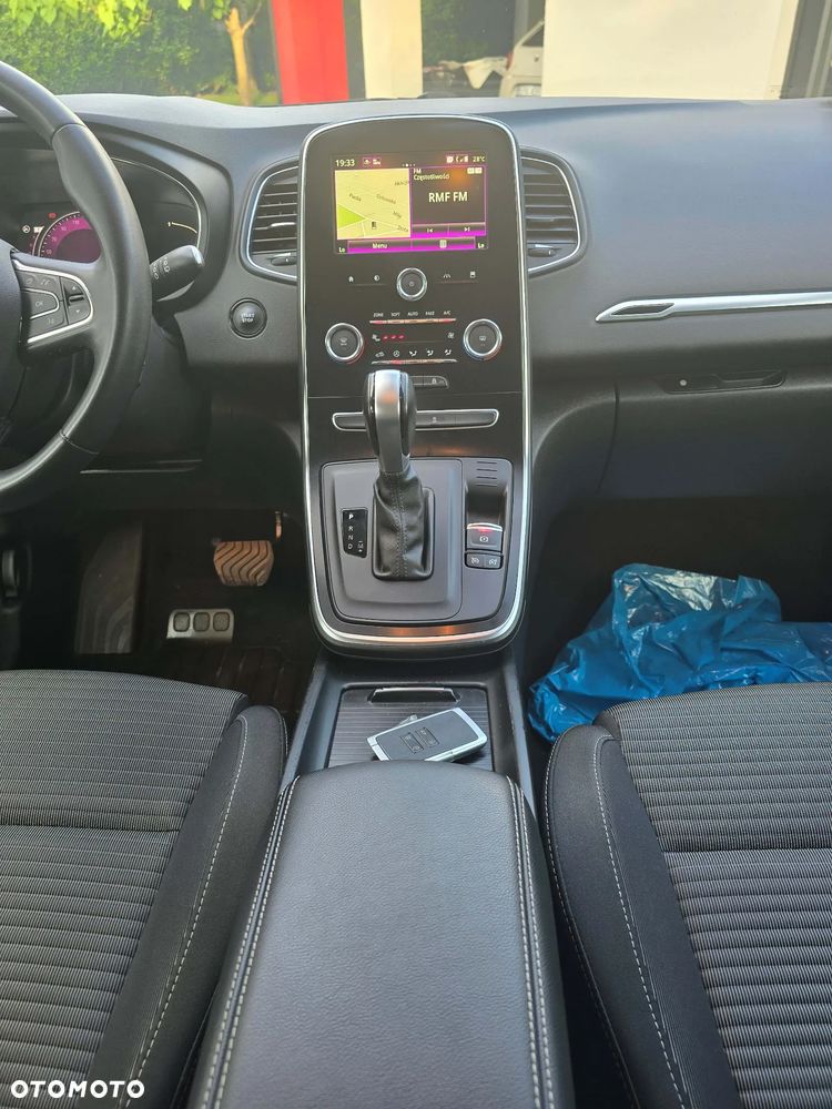 Renault Scenic - 6