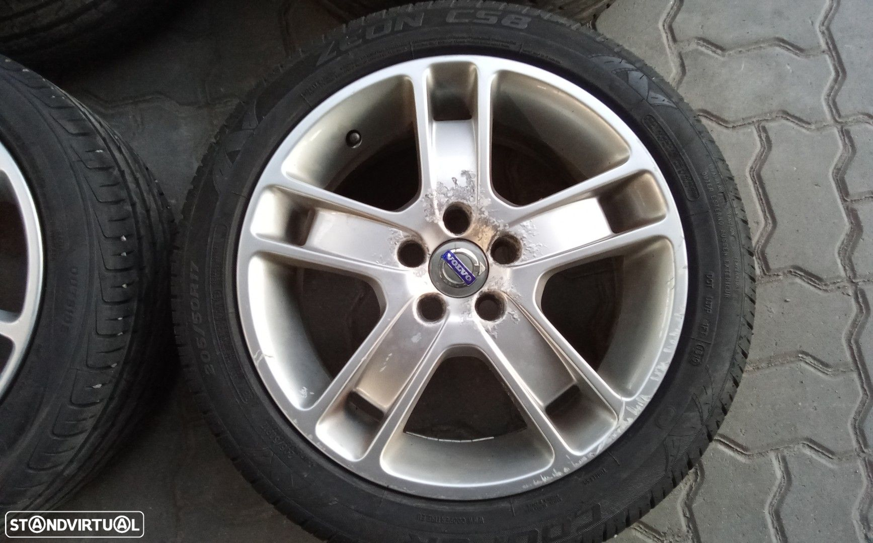 Jantes Volvo R17 com pneus 205/50 furacão 5x108 - 3