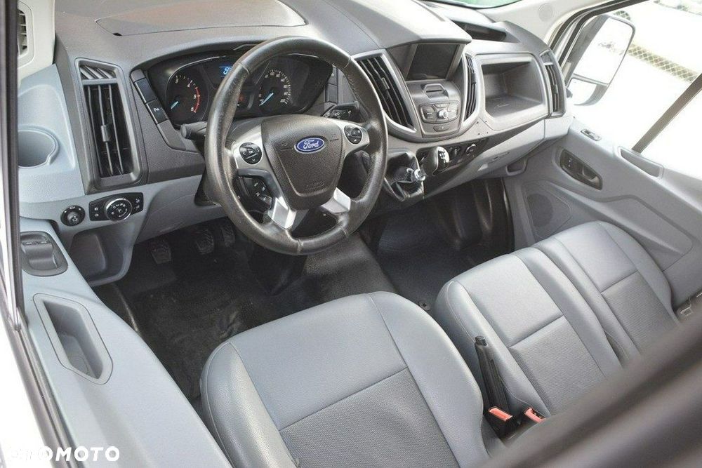 Ford Transit - 11