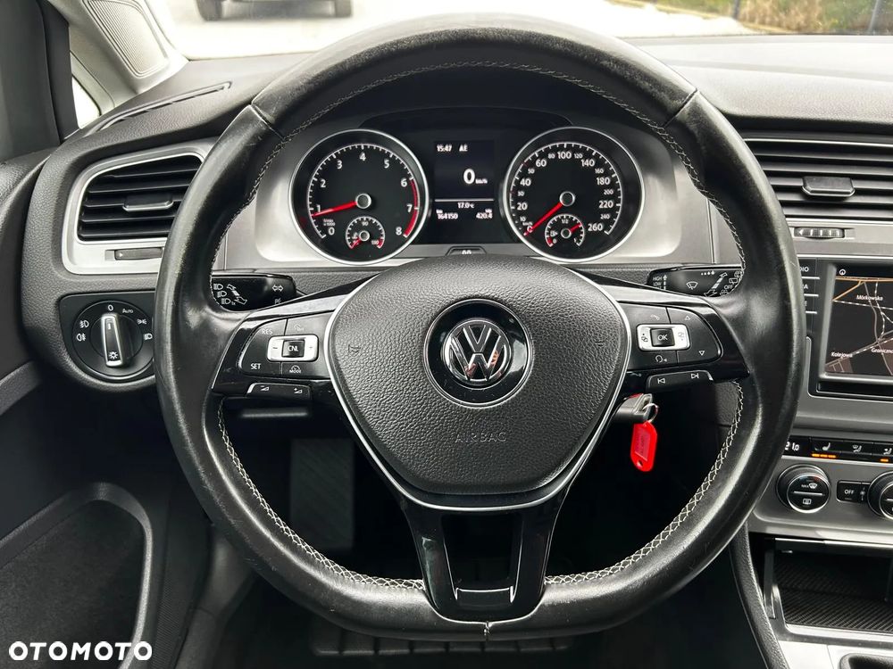 Volkswagen Golf - 29