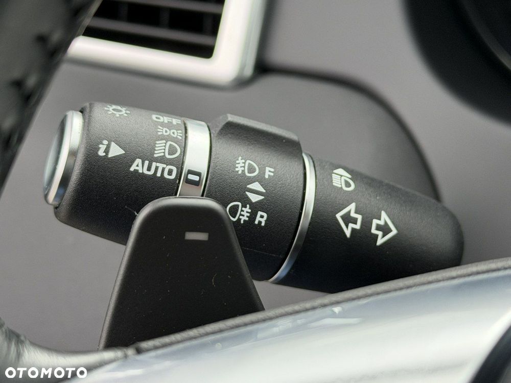 Land Rover Discovery Sport TD4 Dynamic - 24