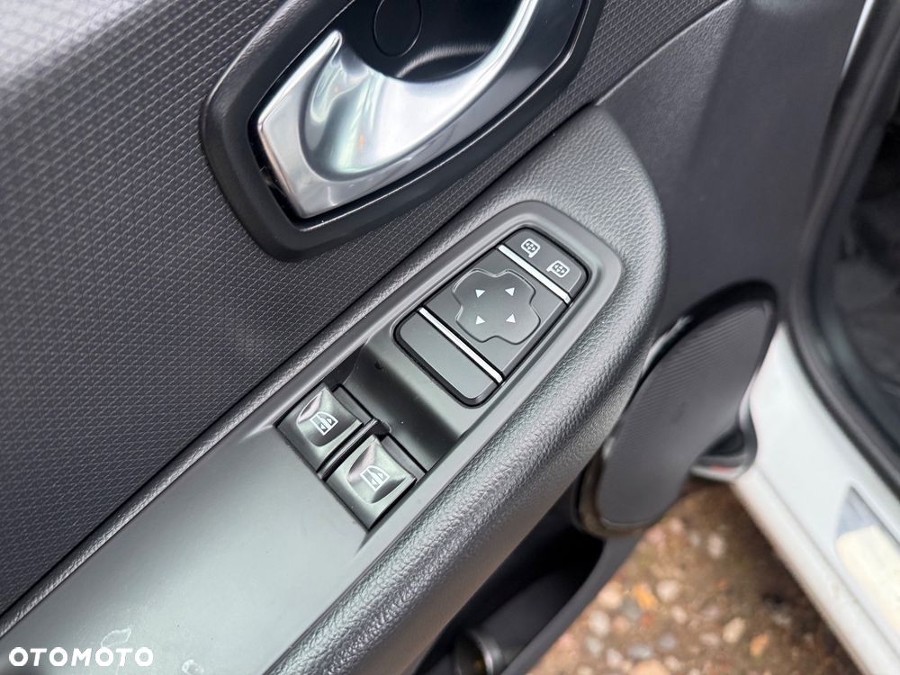 Renault Clio 0.9 TCe Limited - 15