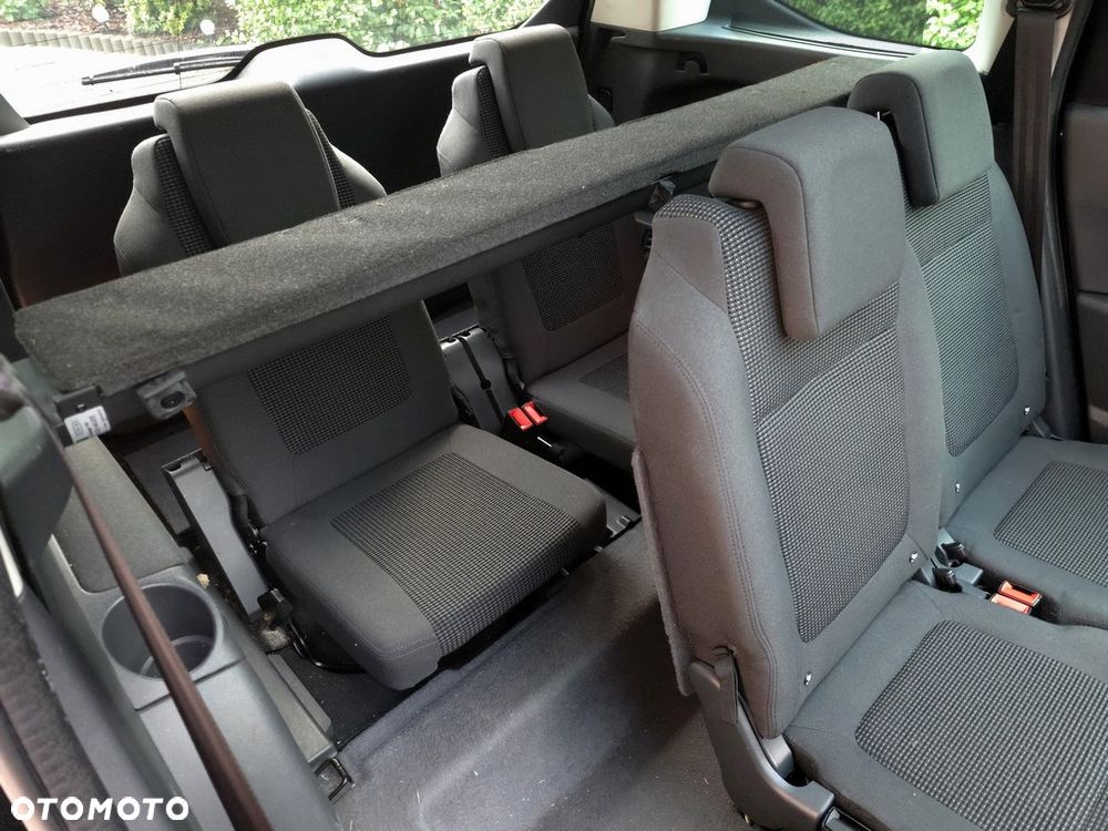 Peugeot 5008 - 9