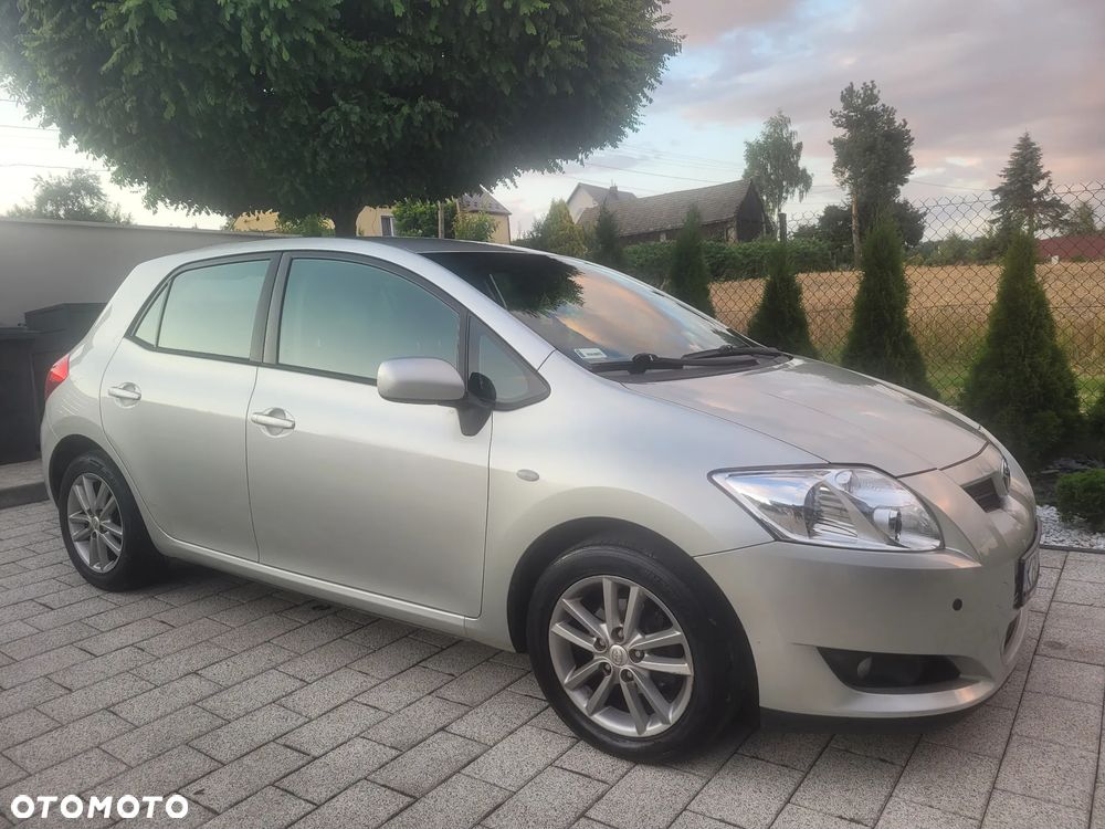 Toyota Auris - 11