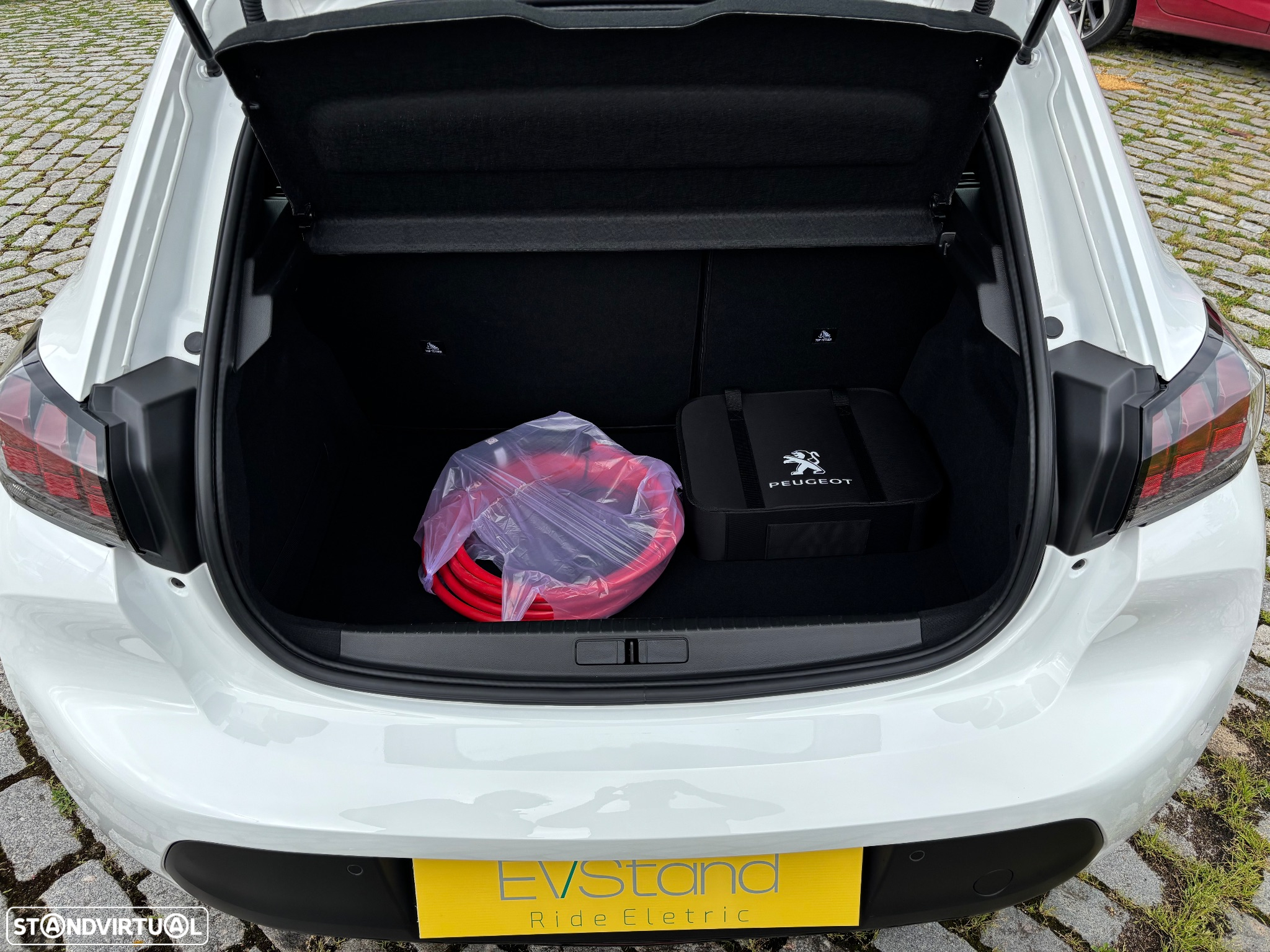 Peugeot e-208 50 kWh Active Pack - 9