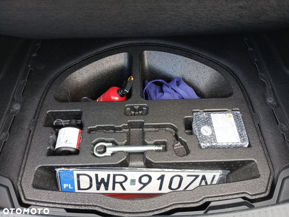 Toyota Corolla 1.8 Hybrid GR Sport - 22