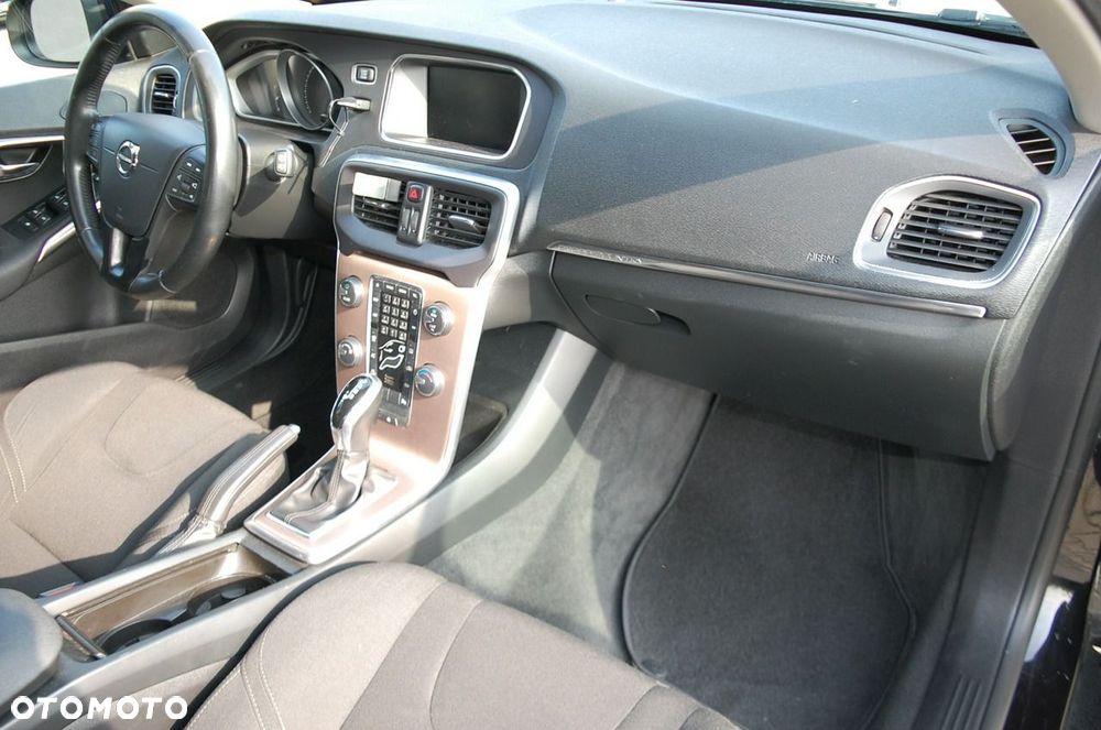 Volvo V40 - 26