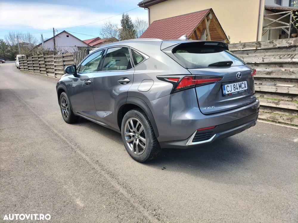Lexus Seria NX 300h AWD Business - 17