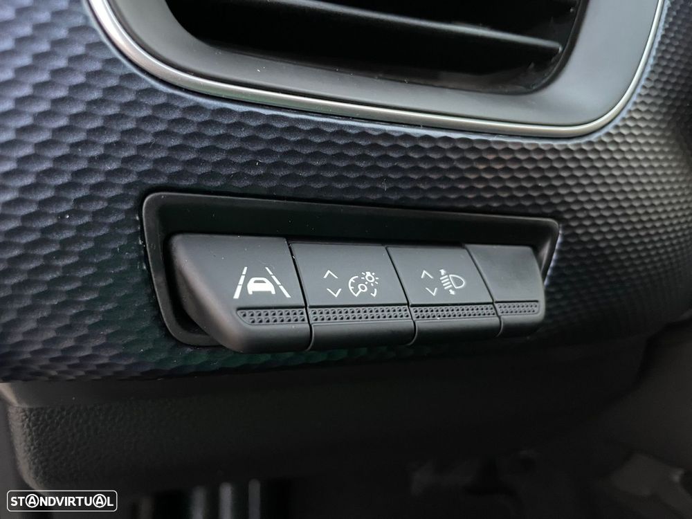 Renault Arkana 1.6 E-Tech Business - 37