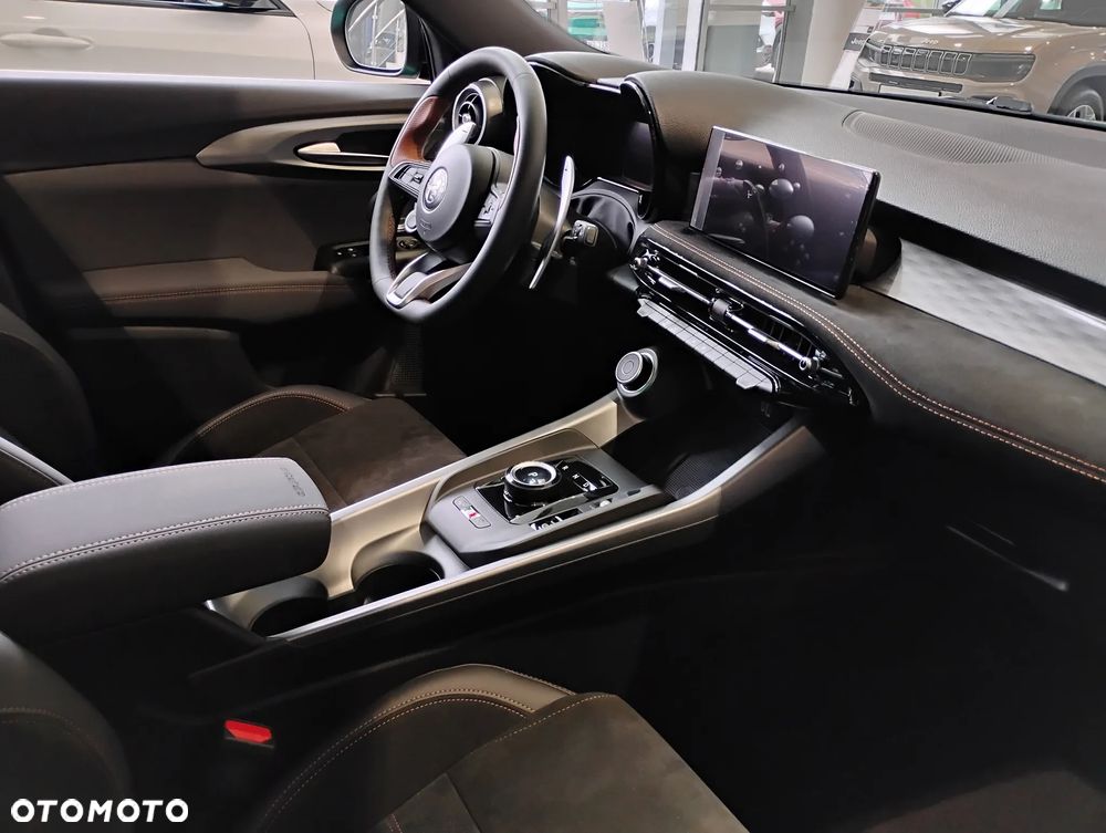 Alfa Romeo Tonale 1.5 T4 GSE mHEV Intensa DCT - 15