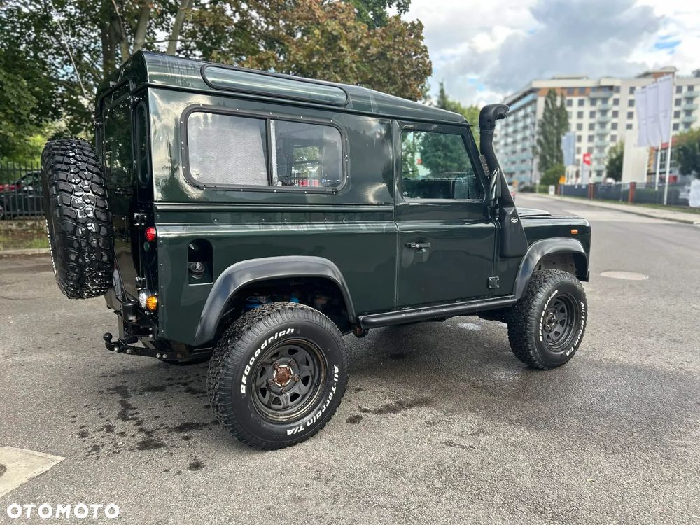 Land Rover Defender 2000 photo 5