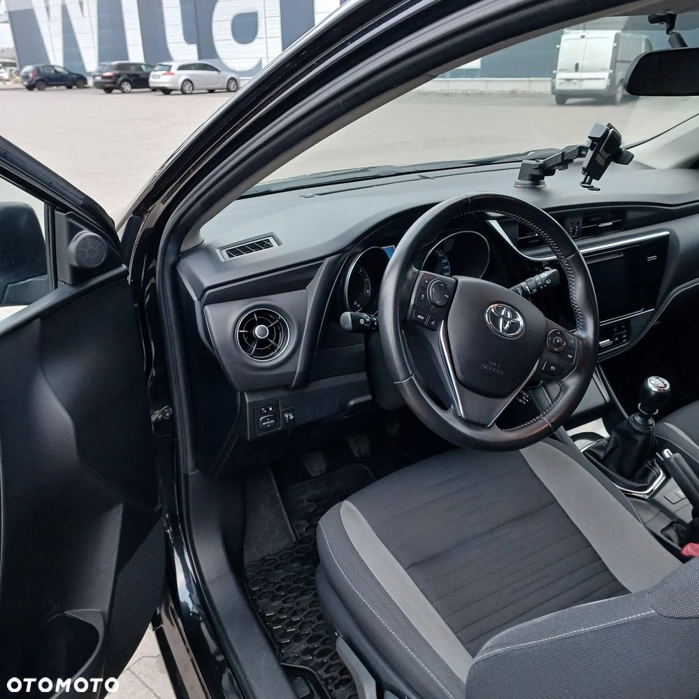 Toyota Auris 1.33 VVT-i Premium Comfort - 11