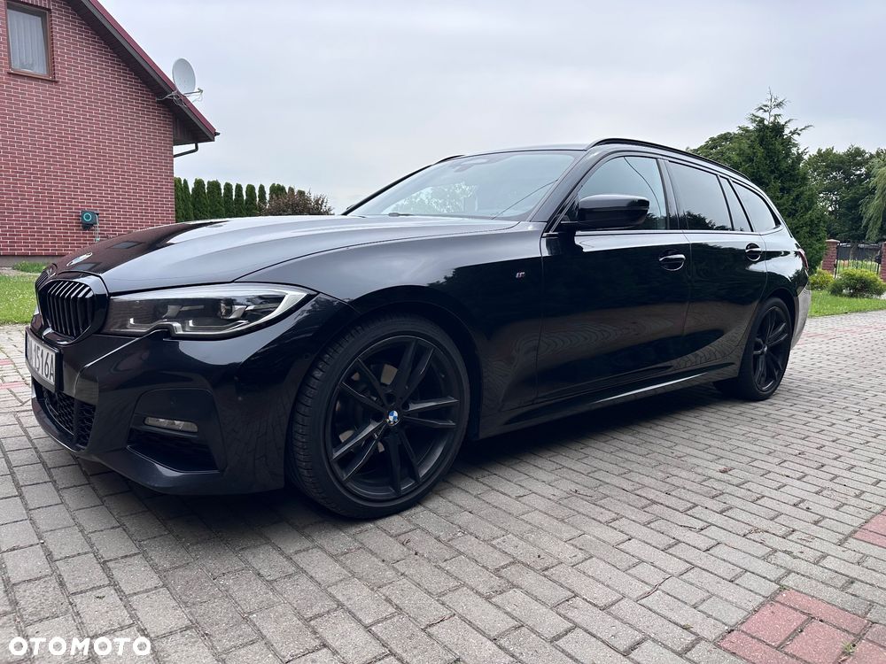 BMW Seria 3 320d xDrive MHEV M Sport sport - 2
