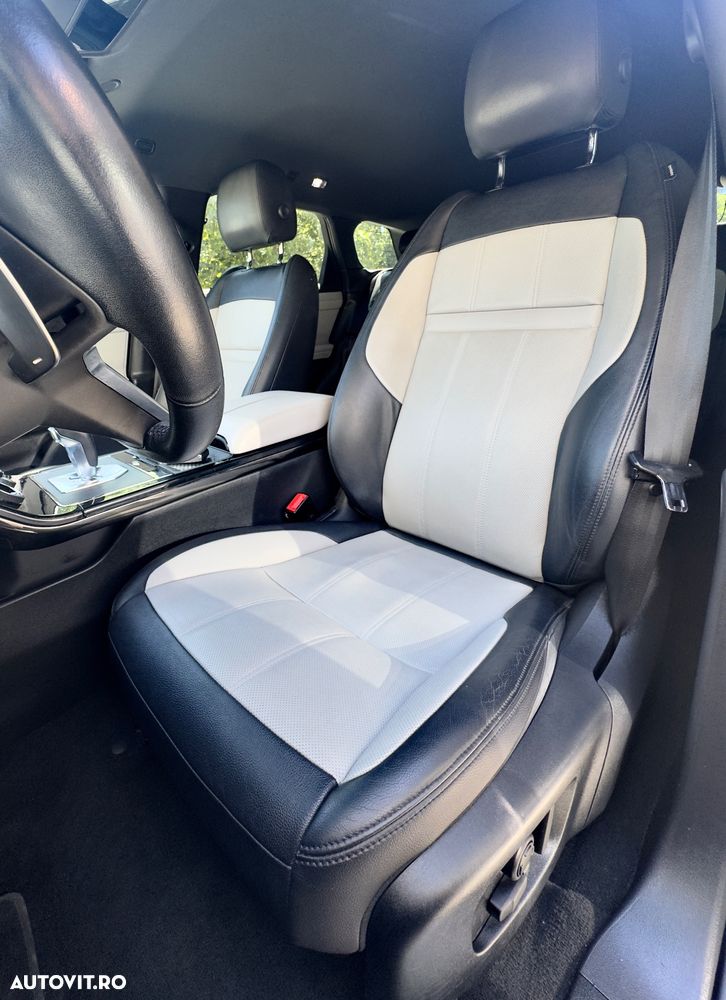 Land Rover Range Rover Evoque 2.0 D165 MHEV Dynamic SE - 12