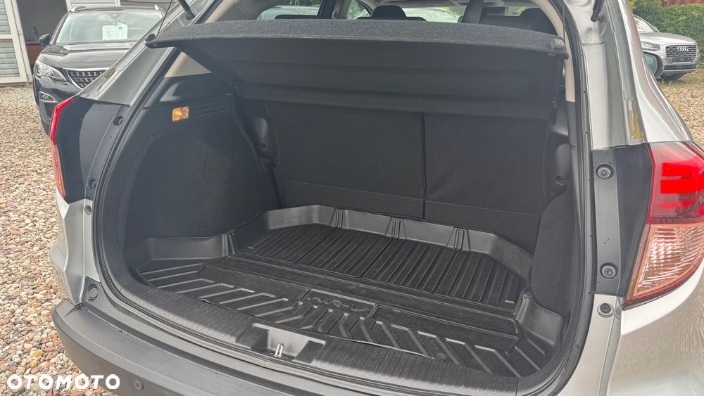 Honda HR-V 1.5 i-VTEC CVT Executive - 23