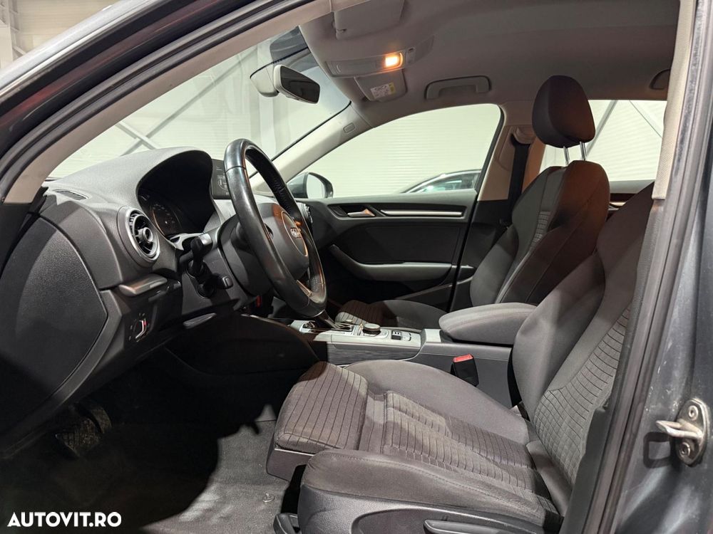 Audi A3 1.6 TDI ack S tronic design - 7