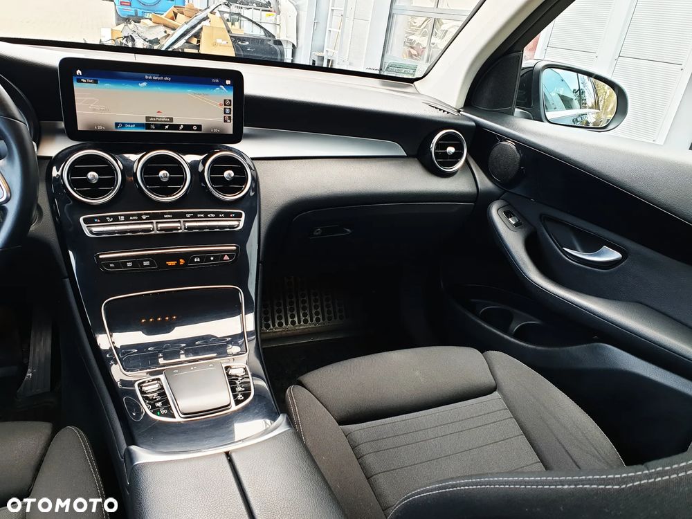Mercedes-Benz GLC 200 d 4-Matic Business Edition - 11