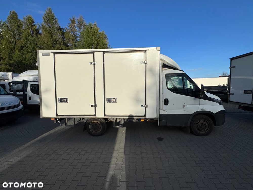Iveco DAILY 35S14,35S15,35S16,35S17,KILKA SZTUK IZOTERMY CHLODNIE PODWOZIA DO ZABUDOWY KIPRY WYWROTKI KILKANASCIE SZTUK - 10