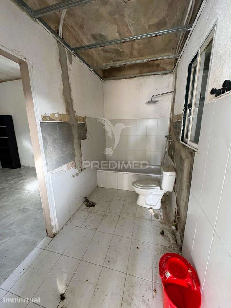Moradia T3 por remodelar em Calhandriz - Grande imagem: 5/9
