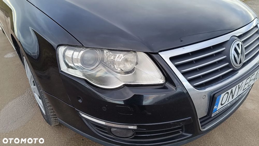 Volkswagen Passat 2.0 TDI Highline - 33