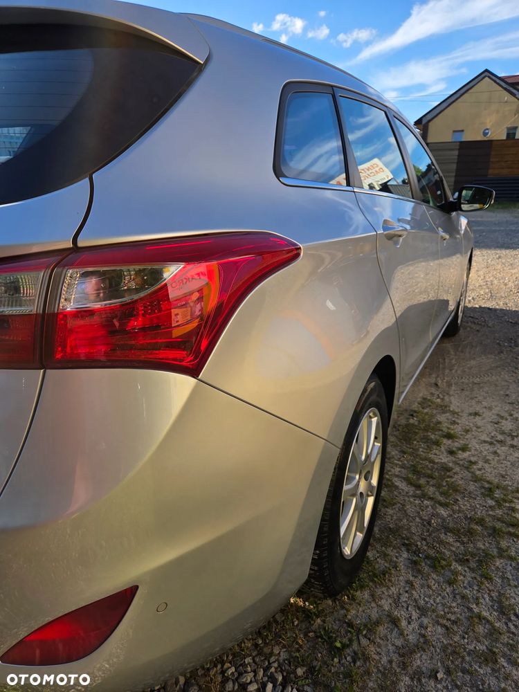 Hyundai i30 1.6 Premium - 10