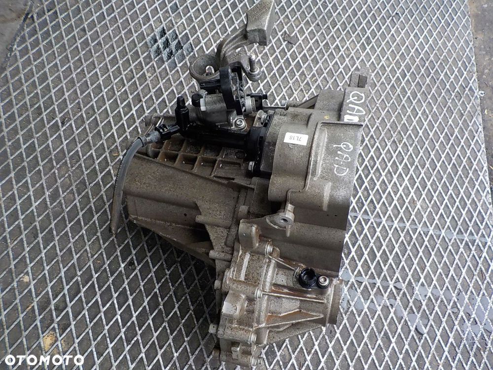 VOLKSWAGEN POLO V 1.0 B SKRZYNIA BIEGÓW QAD - 3