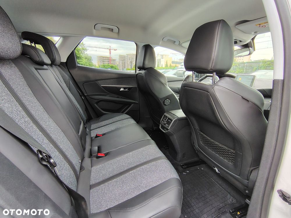 Peugeot 3008 1.5 BlueHDi Allure S&S - 8