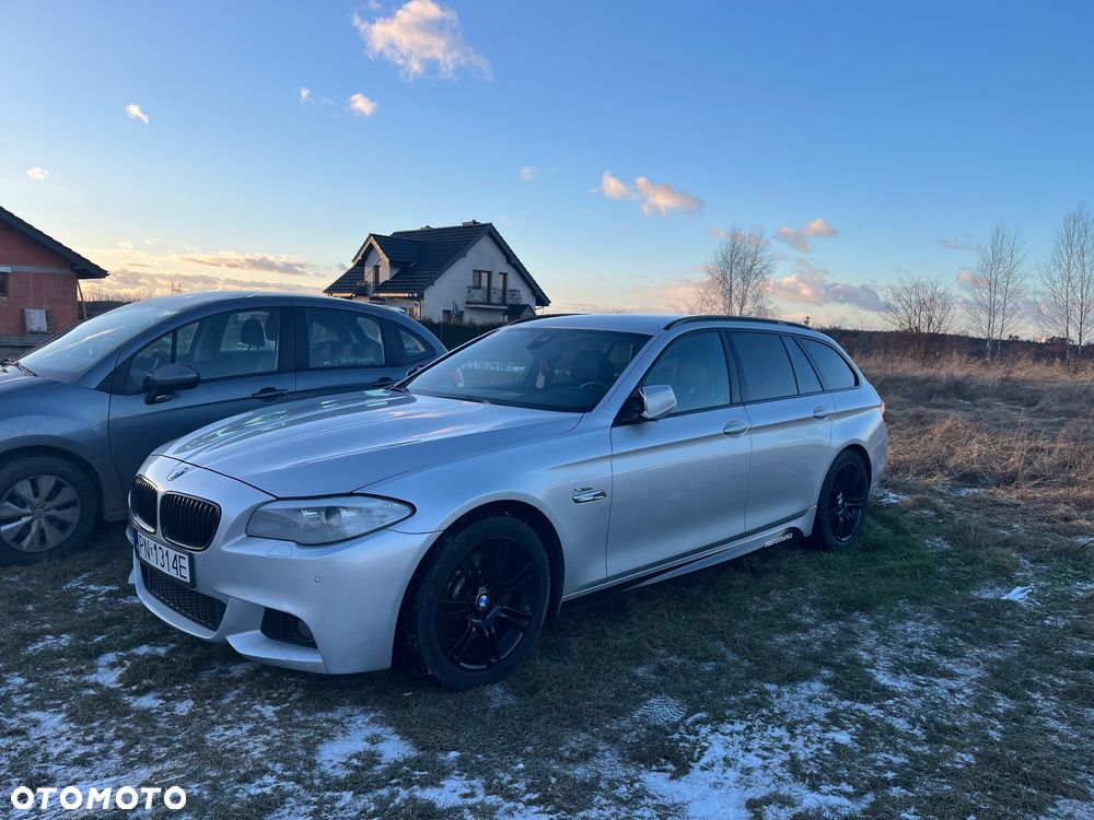 BMW Seria 5 525d xDrive Sport-Aut - 9