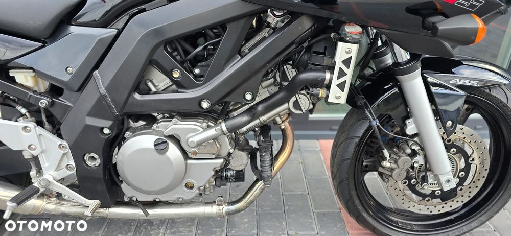 Suzuki SV - 11