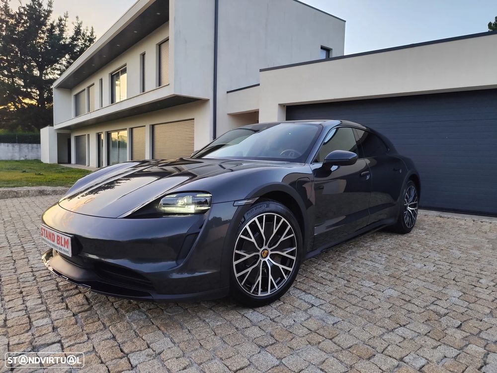 Porsche Taycan Sport Turismo Standard - 2