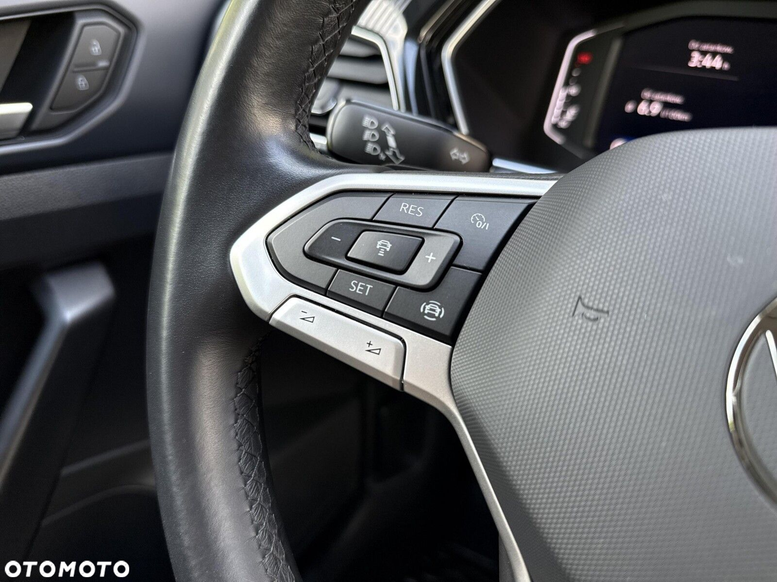 Volkswagen T-Cross 1.0 TSI Style DSG - 16