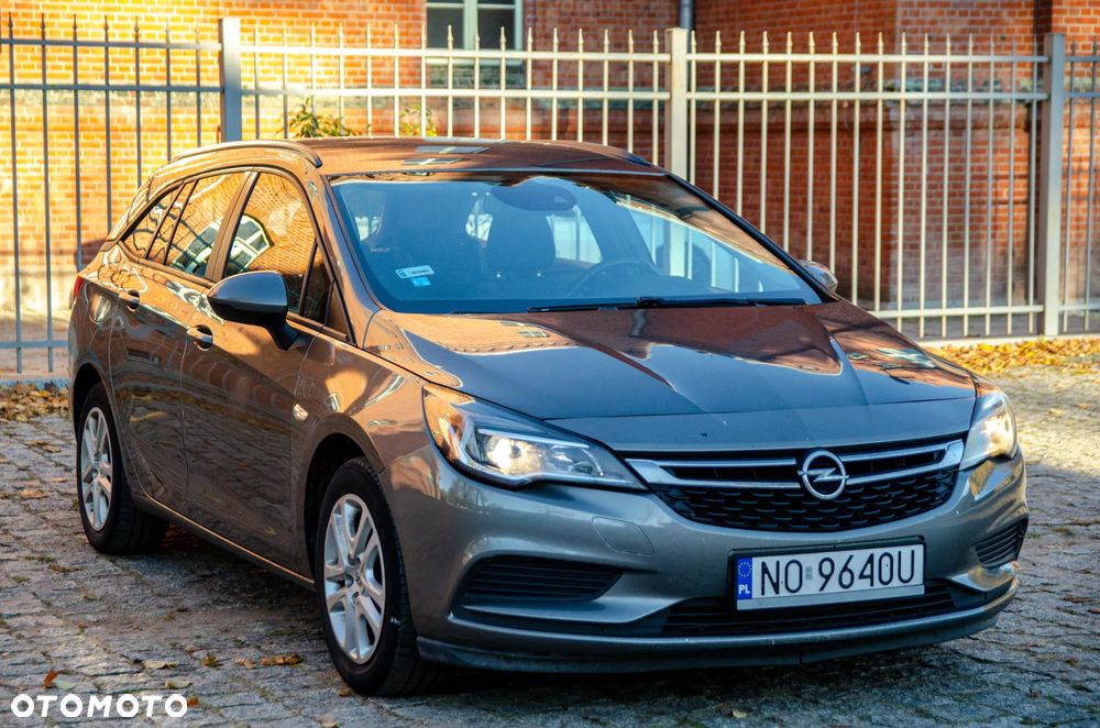 Opel Astra - 1