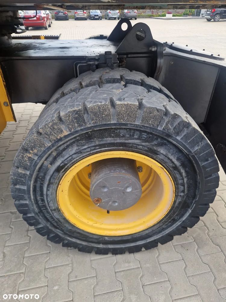 Volvo EW210D koparka przeładunkowa - 4