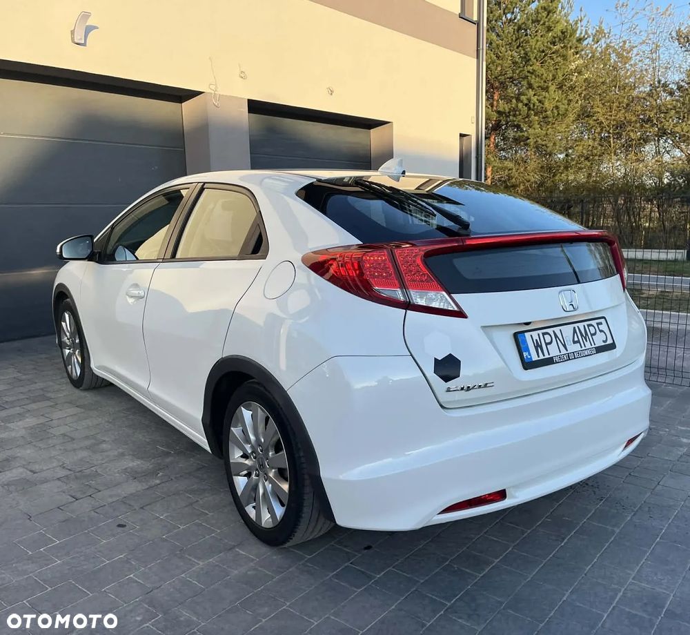 Honda Civic 1.8 i-VTEC Executive - 9