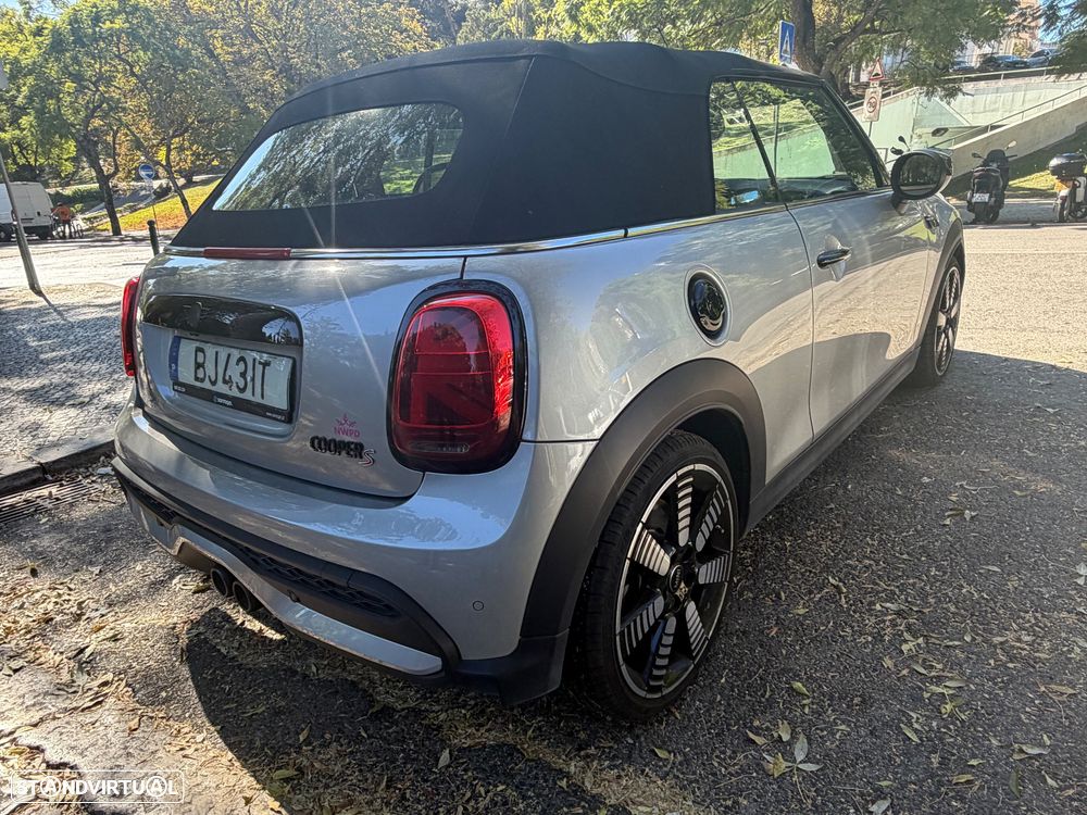 MINI Cabrio Cooper S Premium Extra Essential Auto - 19