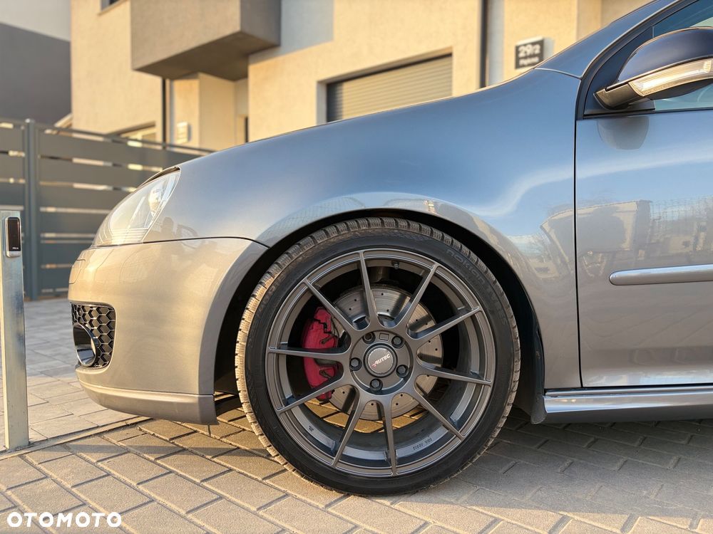 Volkswagen Golf 2.0 GTI - 8