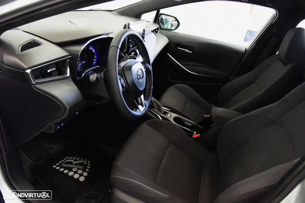 Toyota Corolla Touring Sports - 11