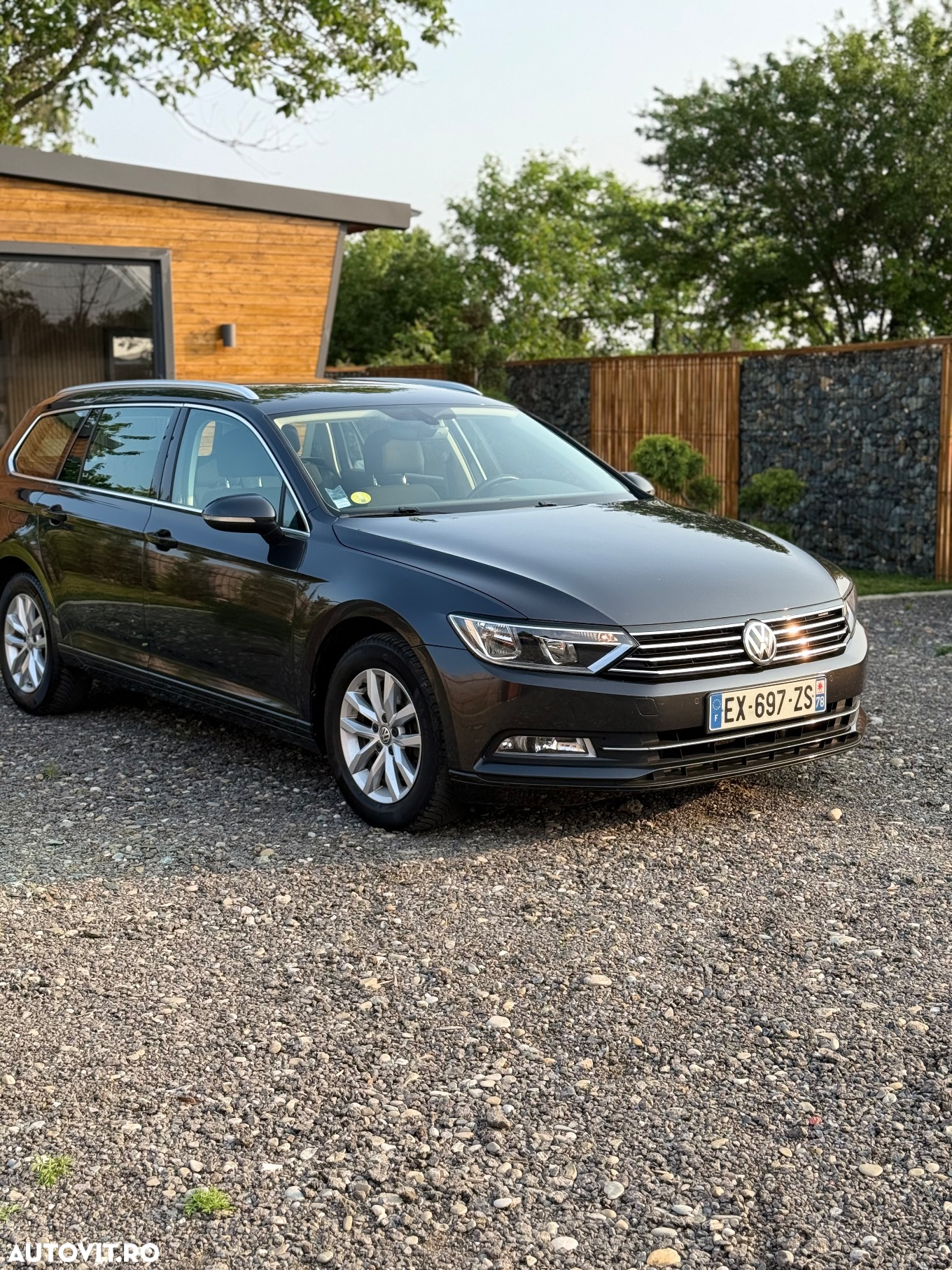 Volkswagen Passat Variant 2.0 TDI DSG Comfortline - 3