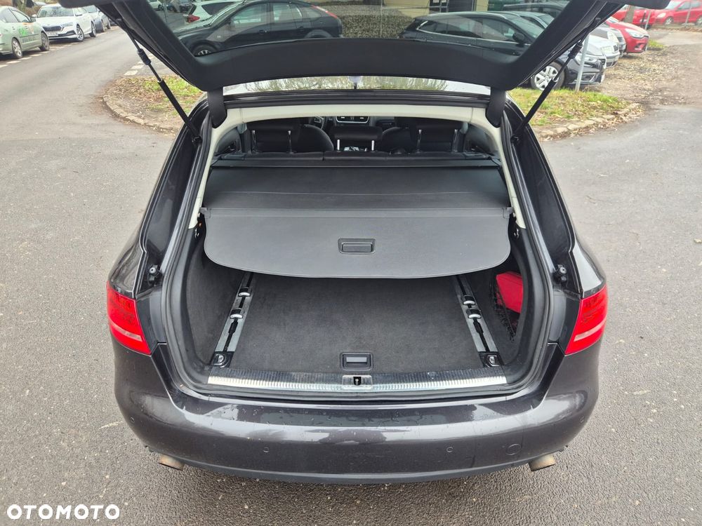 Audi A4 Avant 2.0 TDI DPF multitronic S line Sportpaket - 11