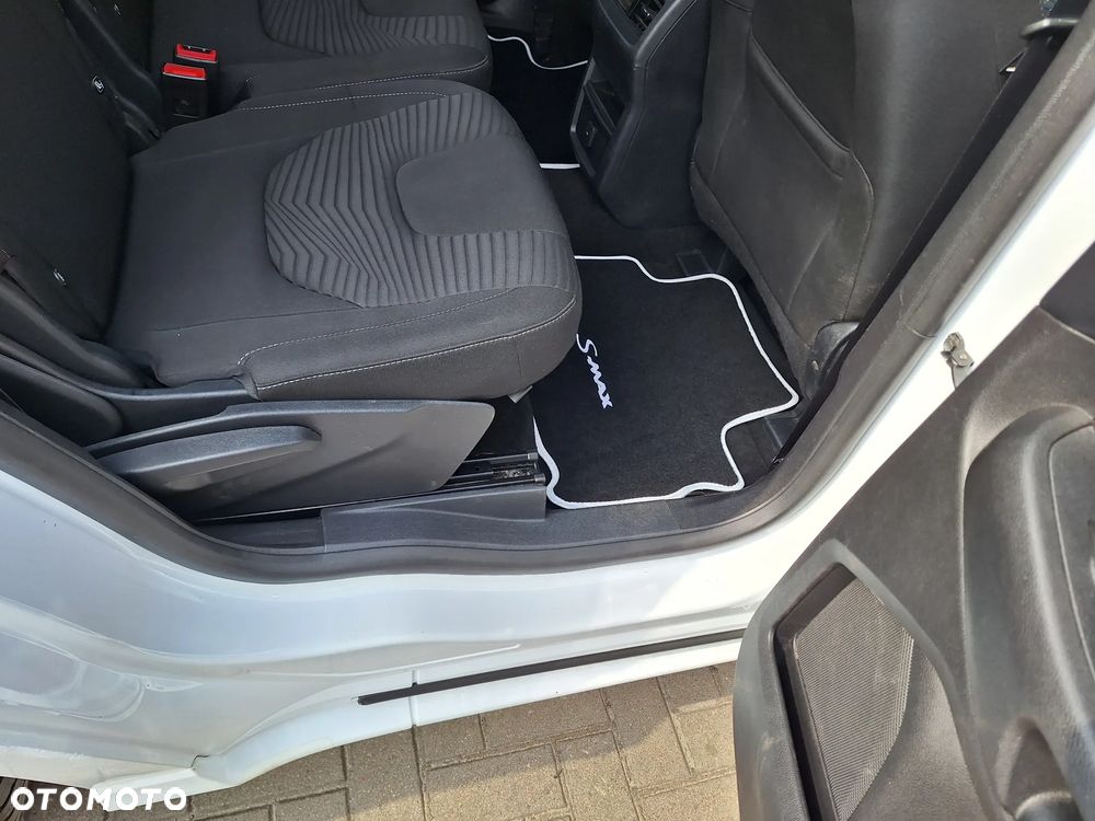 Ford S-Max 2.0 TDCi Titanium PowerShift - 26