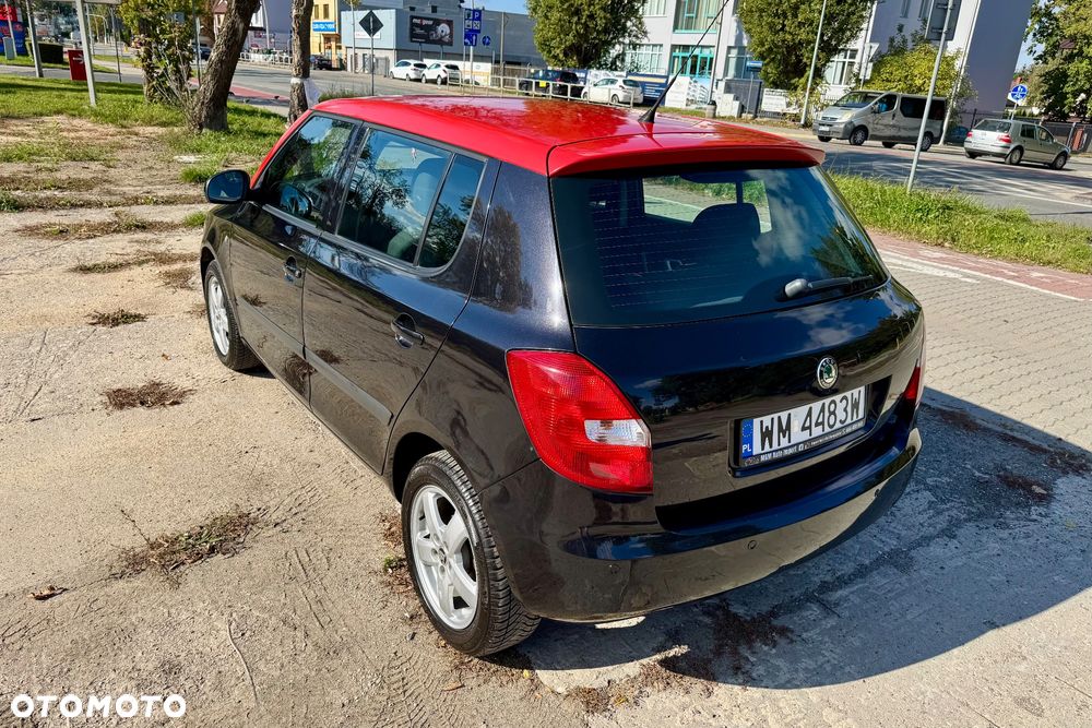Skoda Fabia 1.2 HTP Cool Colour Edition - 12