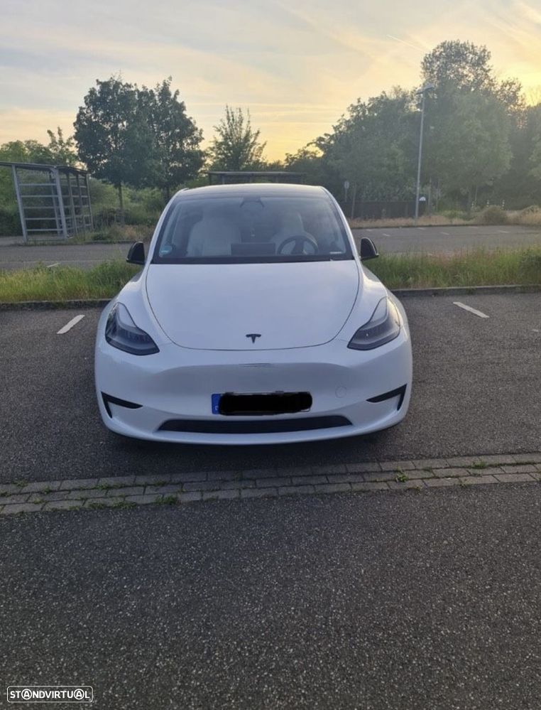 Tesla Model Y Tração Traseira - 2