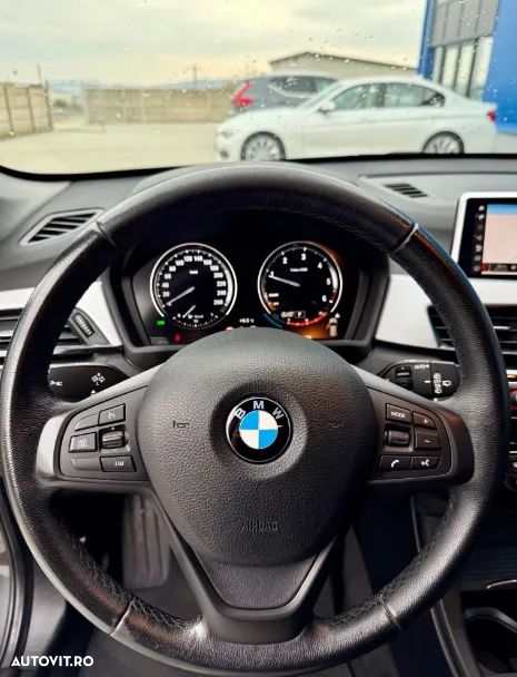 BMW X1 sDrive18d Aut. - 8