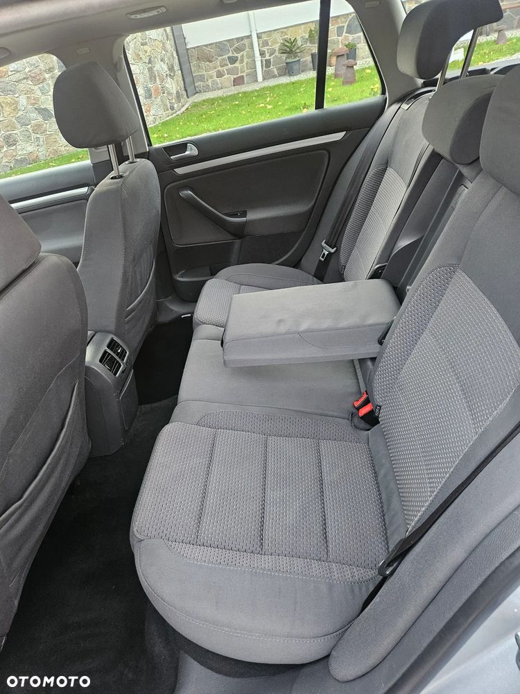 Volkswagen Golf - 13